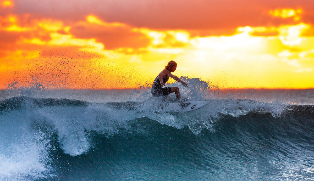 Surfing 2212948
