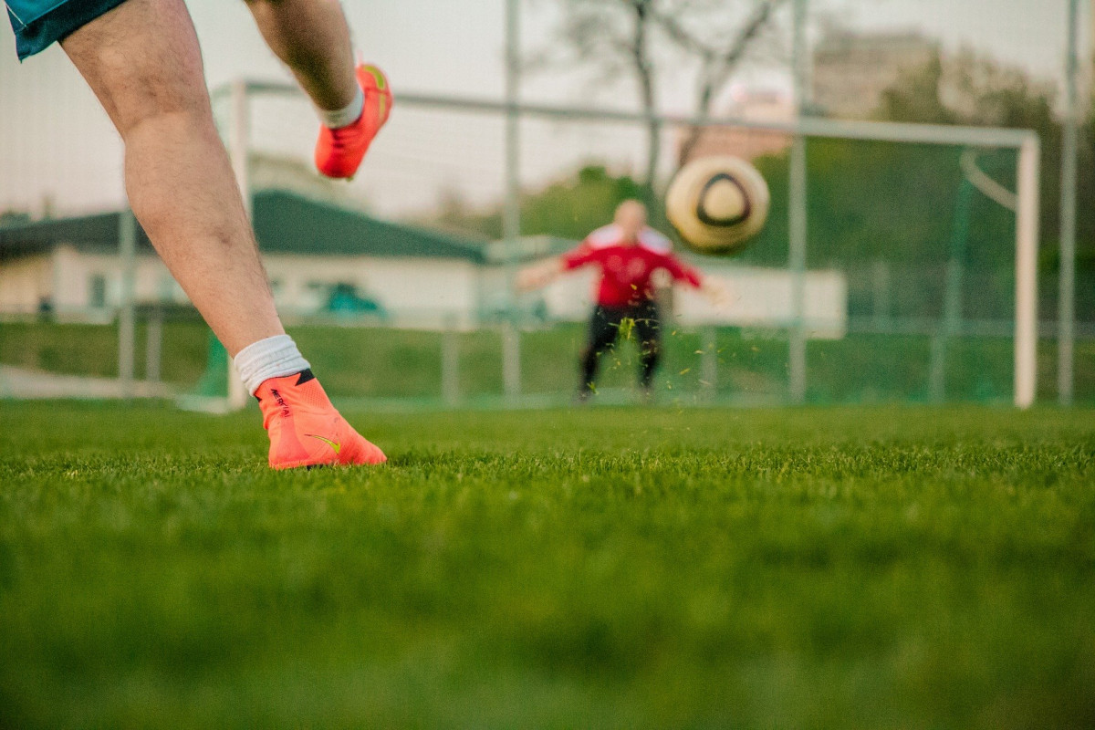 Football 1274661 1920