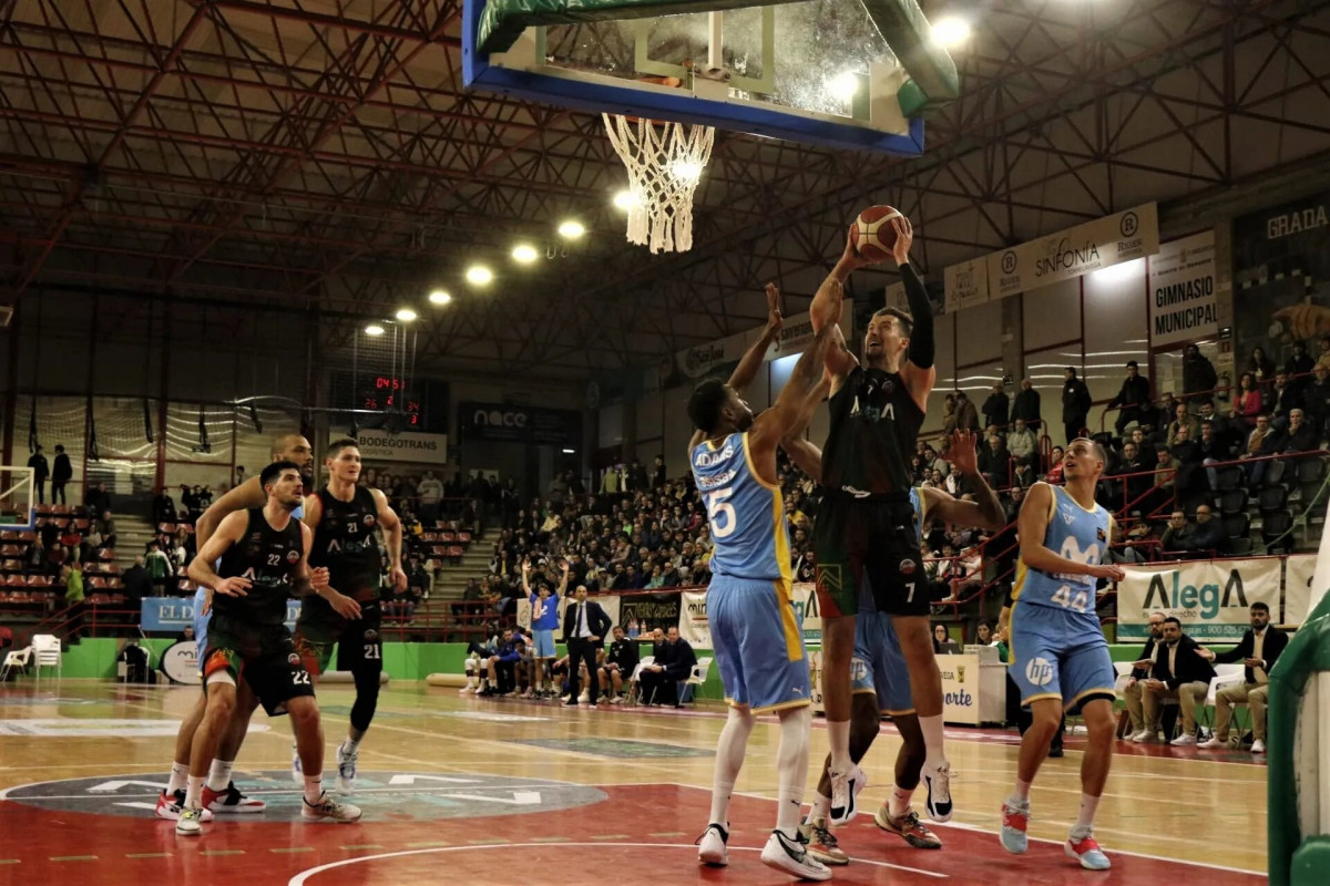 J12 ESTUDIANTES (1)
